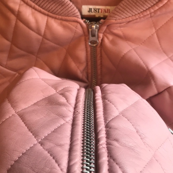 Matte Pink Jacket 🍀 - Picture 4 of 7